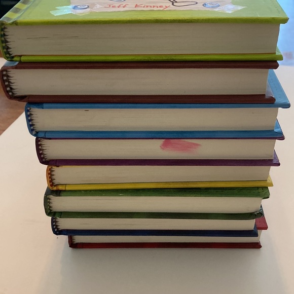 Diary of a Wimpy kid books 1-8 - Picture 3 of 5